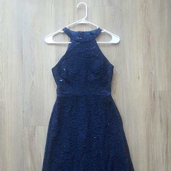 Dress - Picture 5 of 8